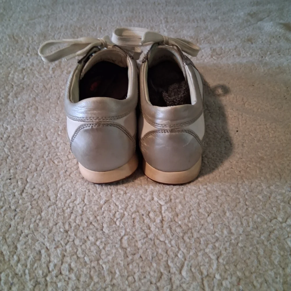 Mephisto stylish sneakers